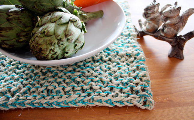 Hilos y madera: Salvamanteles tricot XL de cuerda de sisal e hilo de algodón